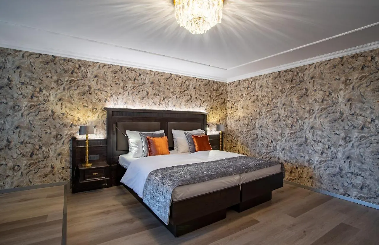 Villa Westend Hotel An Der Messe Frankfurt am Main 4*,  Alemanha